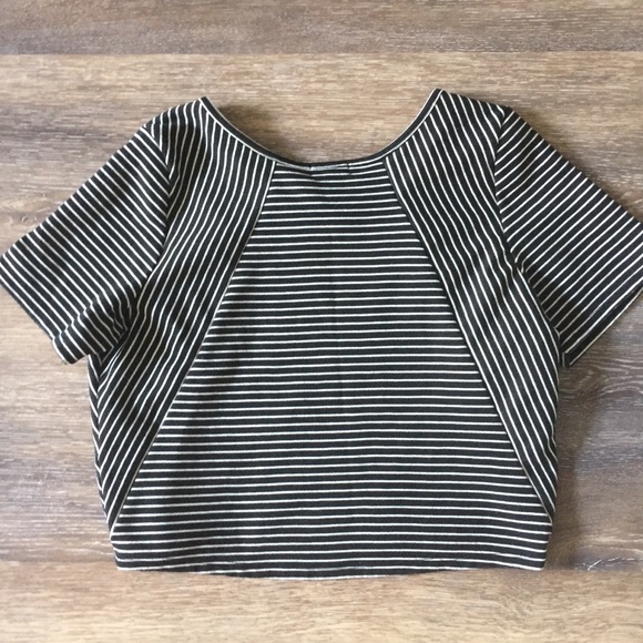 Bongo Black and White Striped Crop Top XL - Picture 3 of 4